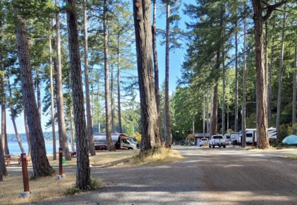 Camping at Tsa-Kwa-Luten Lodge & RV Park